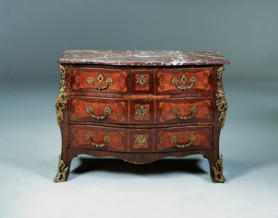 Louis XV bombe commode door Jacques Birckle