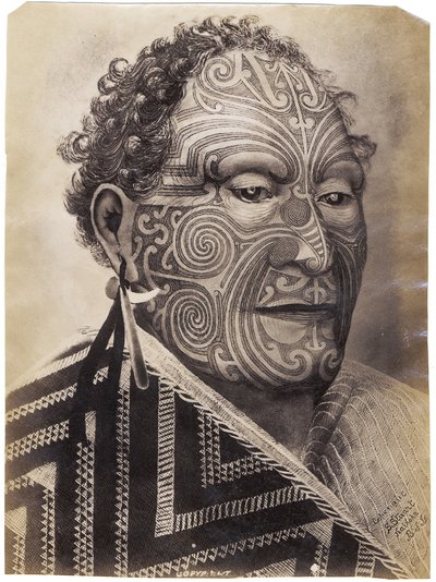 Tamati Waka Nene, ca. 1880 (albuminedruk) door Sam Stuart