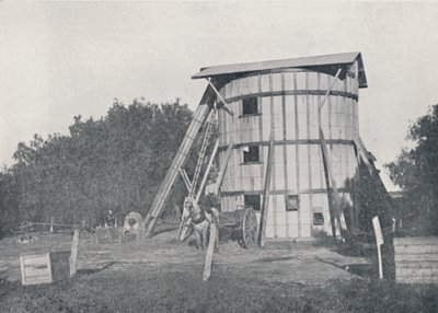 Een Silo, nabij Mildura, Victoria door Unbekannt