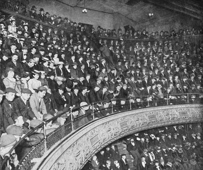 Een muziekhalgalerij, Londen, ca. 1900-1901 door Unbekannt