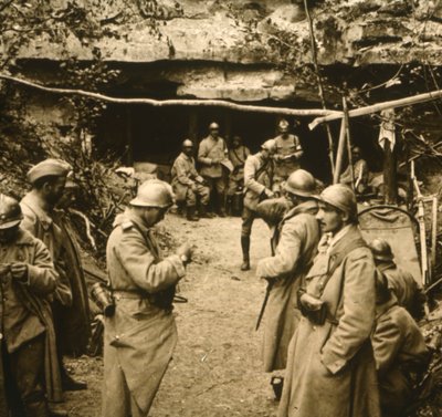 Grotten, Mennevilliers, Frankrijk, ca. 1914-ca. 1918 door Unbekannt