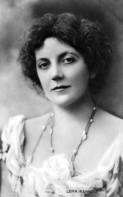 Lena Ashwell 1862-1957, Britse actrice, begin 20e eeuw door Unbekannt