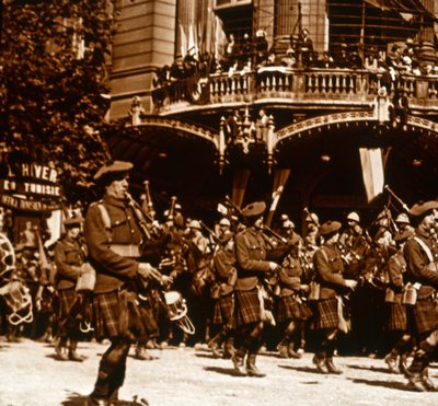 Schotse soldaten, 14 juli 1919 door Unbekannt