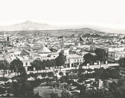 Uitzicht vanaf de kathedraal, Puebla, Mexico door Unbekannt