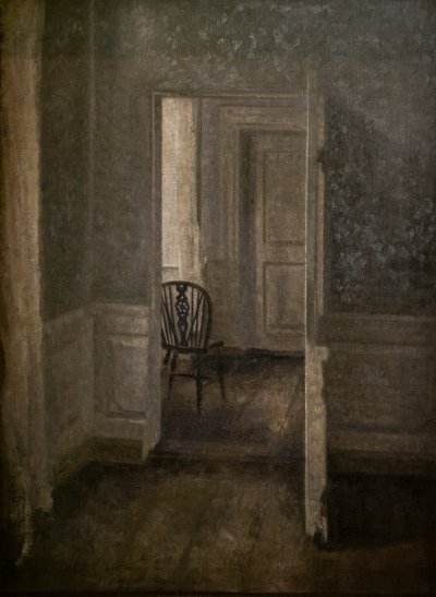 Interieur met Windsor stoel door Vilhelm Hammershoi