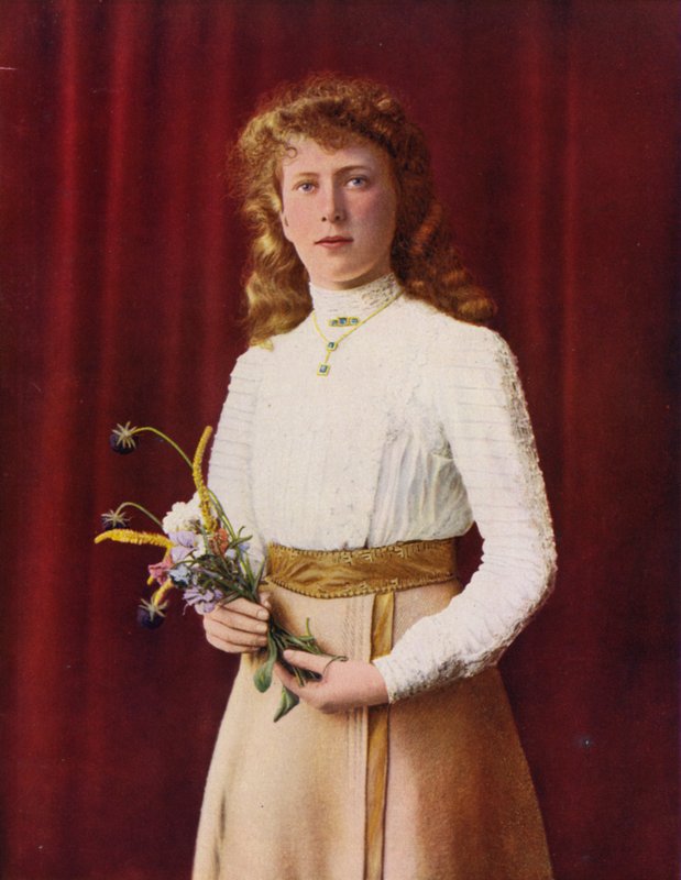 Prinses Mary in 1909 door (after) English photographer