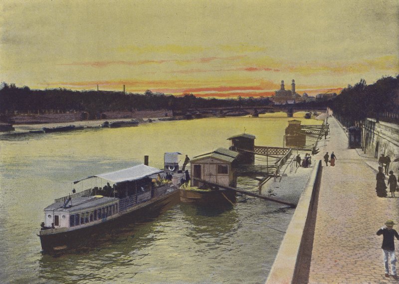 Parijs, De Seine door (after) French Photographer
