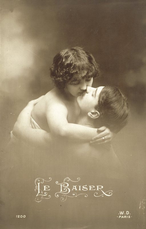 Le Baiser door French Photographer