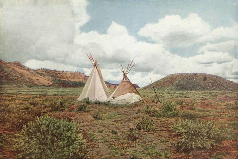 In Apache Land, Arizona door American Photographer
