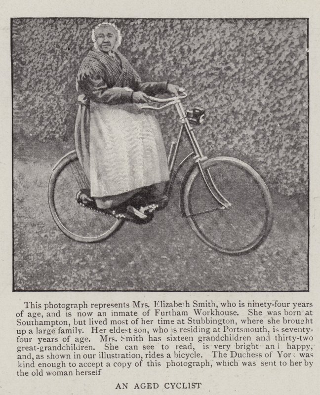 Een bejaarde fietser door English Photographer
