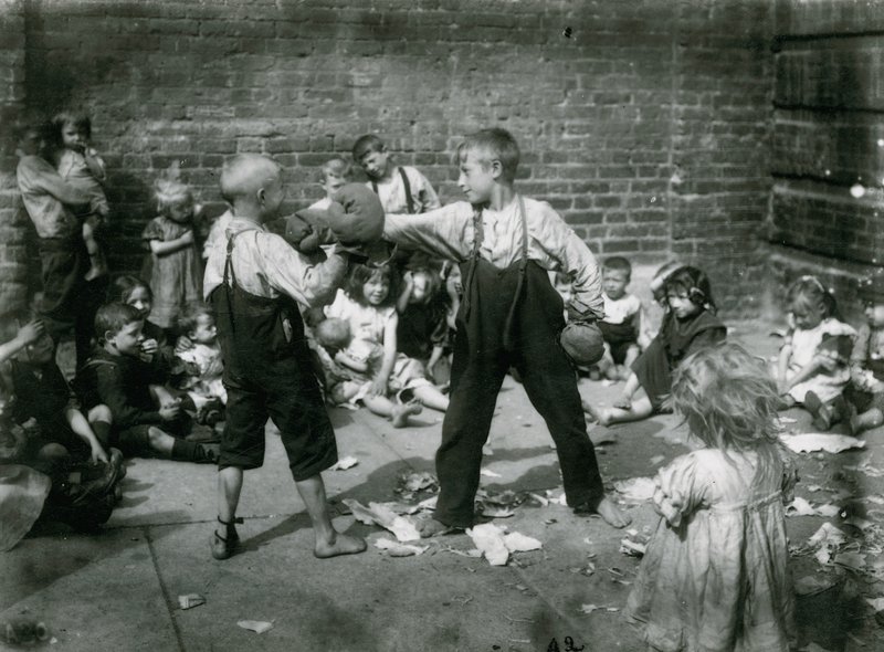 Kinderarmoede, Londen door English Photographer