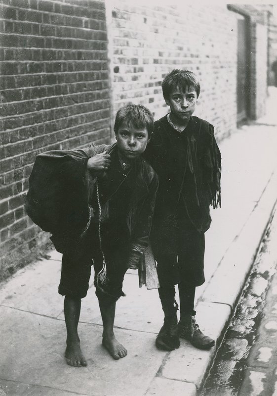 Kinderarmoede, Londen door English Photographer