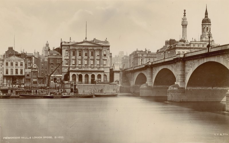 Fishmongers Hall en London Bridge door English Photographer