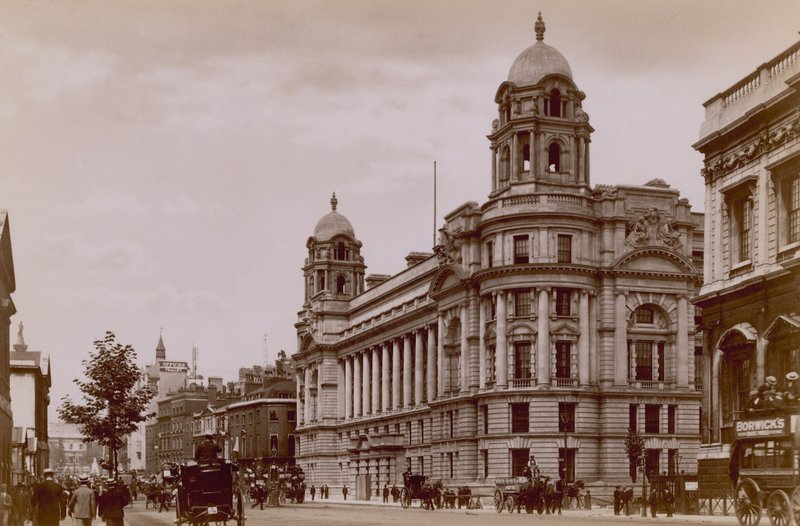 Algemeen uitzicht op Whitehall door English Photographer