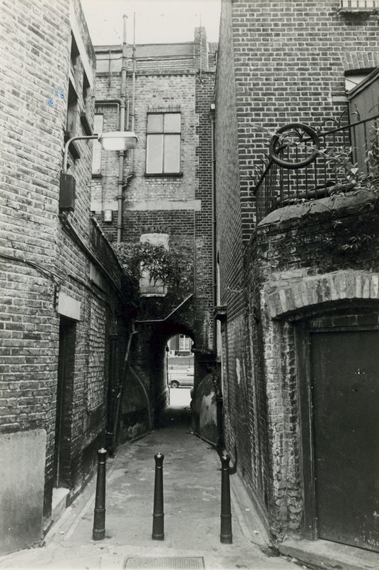 Jack the Ripper: Woods Buildings, Whitechapel Road door English Photographer