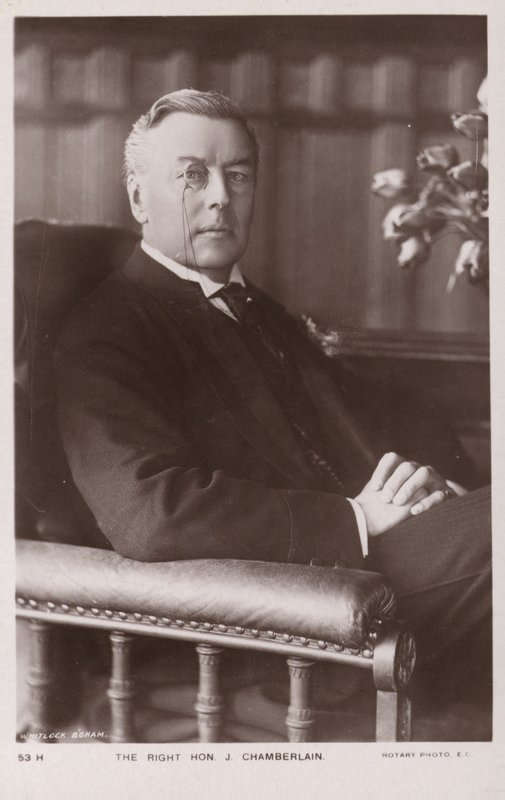 Joseph Chamberlain door English Photographer