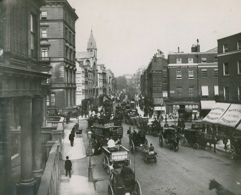 Knightsbridge, Londen door English Photographer
