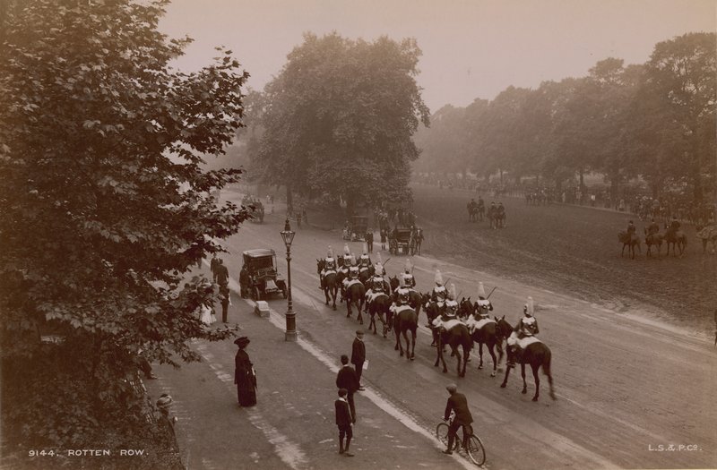 Rotten Row, Hyde Park, Londen door English Photographer