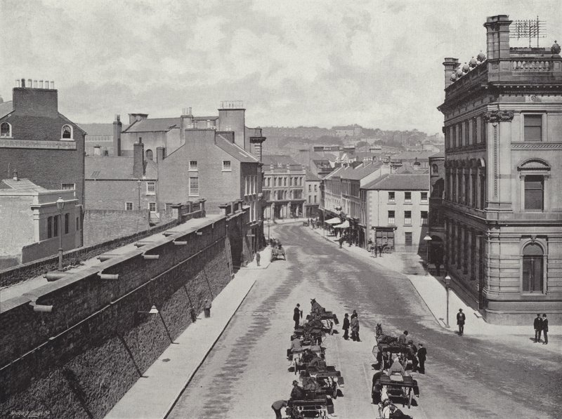 Shipquay Place, Londonderry door English Photographer
