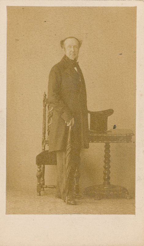 Sir Robert Murchison door English Photographer