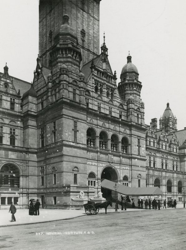 Het Imperial Institute, South Kensington, Londen door English Photographer