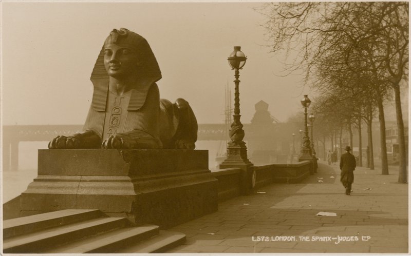 De Sfinx naast Cleopatra