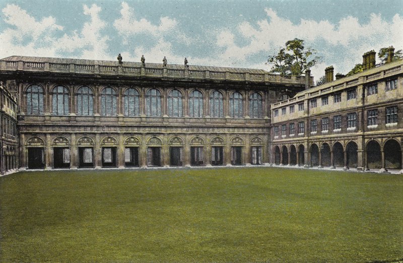 Trinity College Cloisters of Nevilles Hof door English Photographer