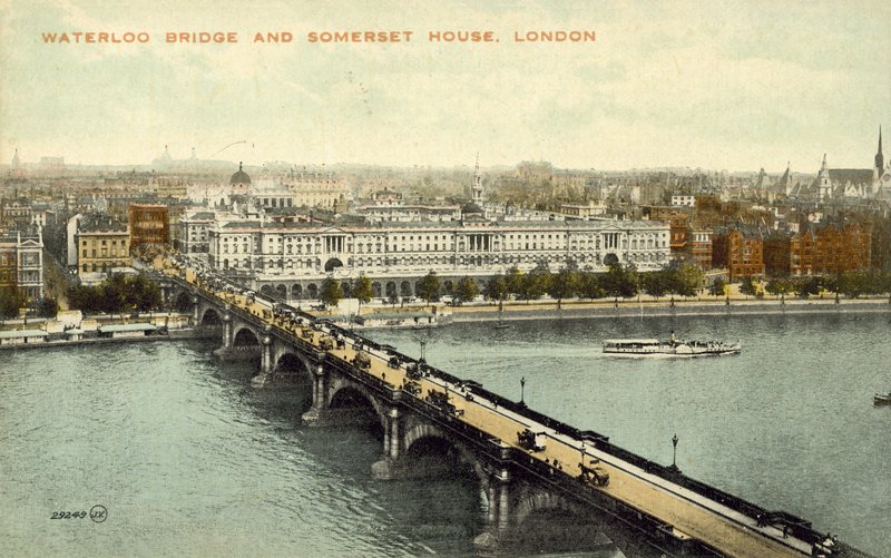 Waterloo Bridge en Somerset House door English Photographer