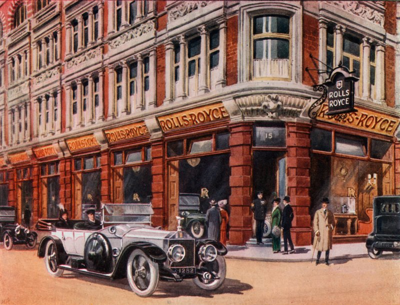 Rolls-Royce showroom op 15 Conduit Street door English School