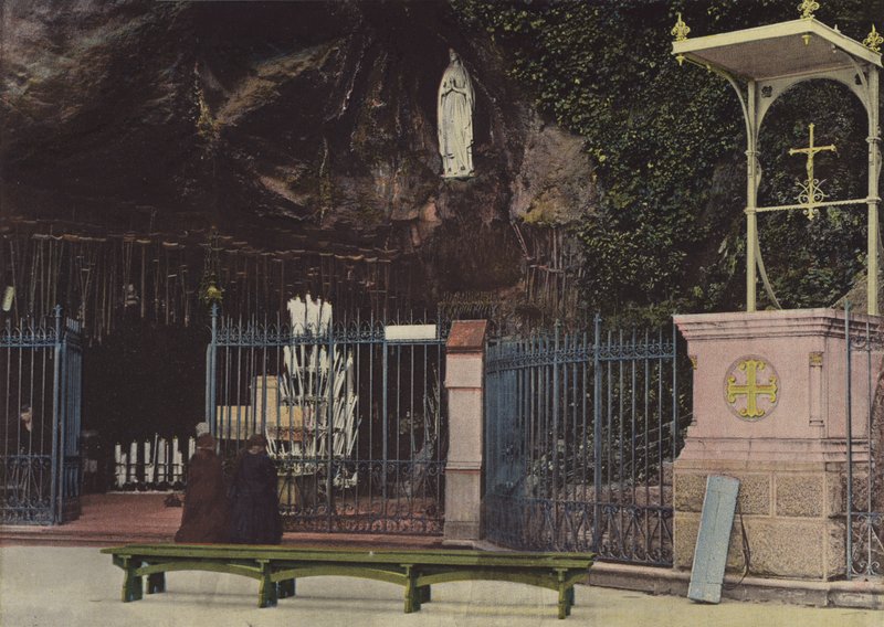 Lourdes, de grot door European Photographer