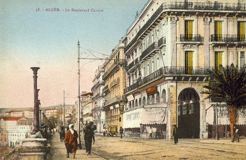 Algiers, Algerije, Le Boulevard Carnot door French Photographer