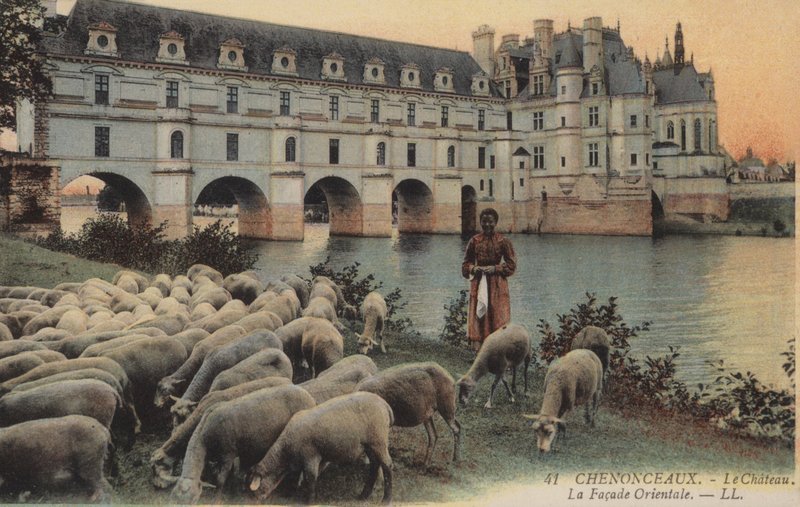 Chenonceaux, Le Chateaux, La Facade Orientale door French Photographer