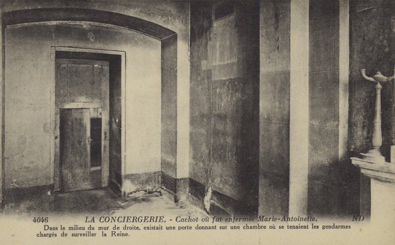 Conciergerie door French Photographer