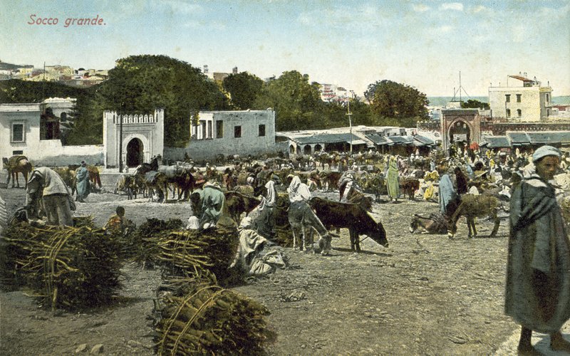 Grand Socco, Tanger, Marokko door French Photographer