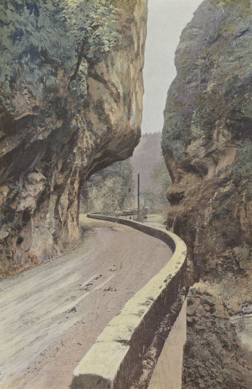Route de la Grande Chartreuse, De Woestijn door French Photographer
