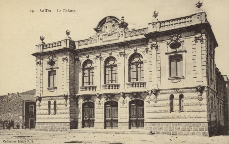 Theater, Saida, Algerije door French Photographer
