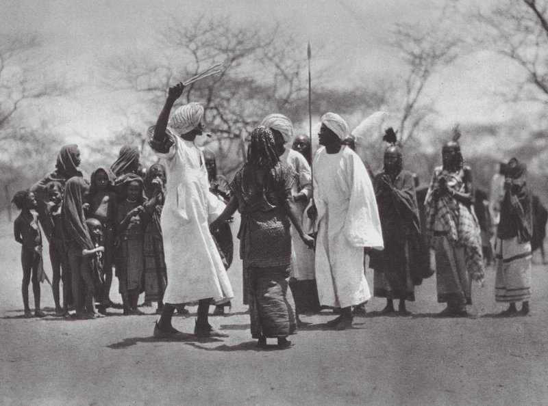 Afrika: Aulad Hamid dans door Hugo Adolf Bernatzik