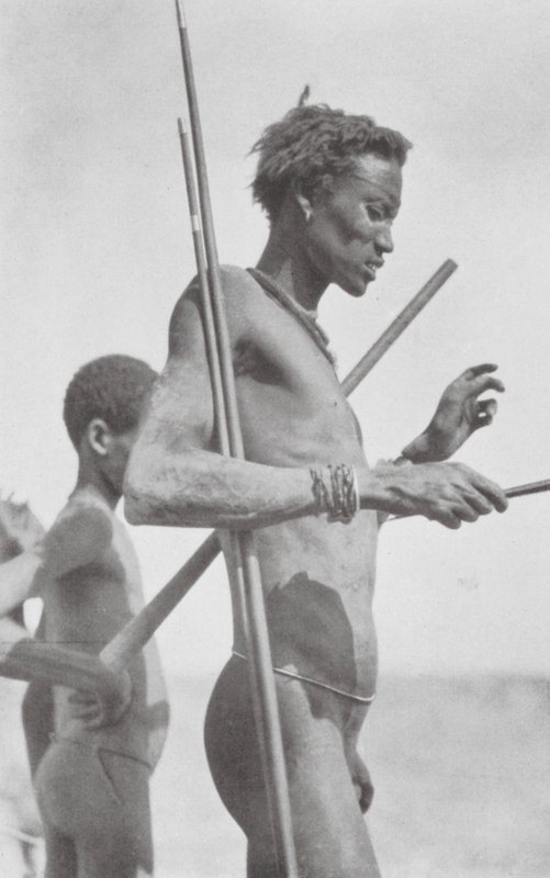 Nuer-Man door Hugo Adolf Bernatzik