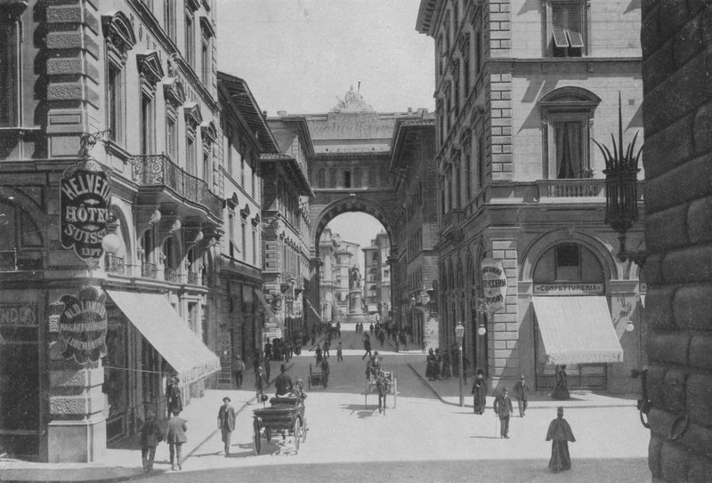 Firenze, Via Strozzi door Italian Photographer