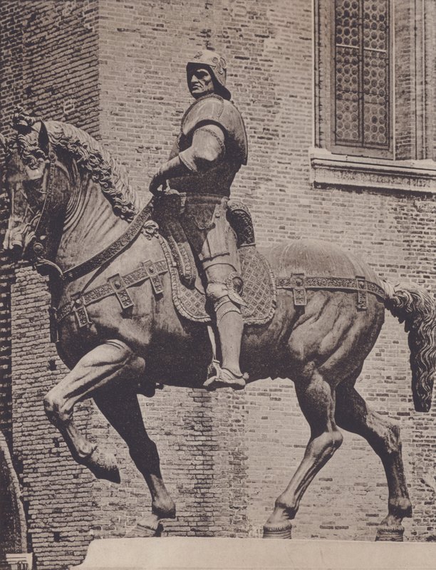 Monumento A Colleoni door Italian Photographer