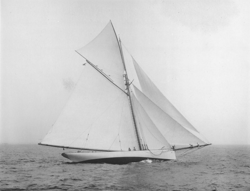 Het jacht, Atlantic door Nathaniel Livermore Stebbins