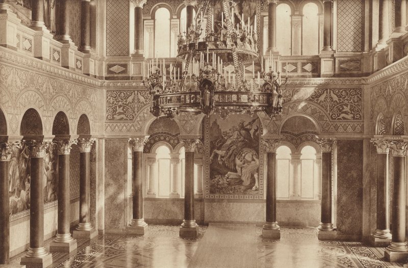 Beiers koningskasteel Neuschwanstein, de troonzaal door Otto Ballerstedt