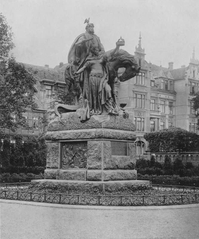 Kaiser Wilhelm-monument door Photographer German