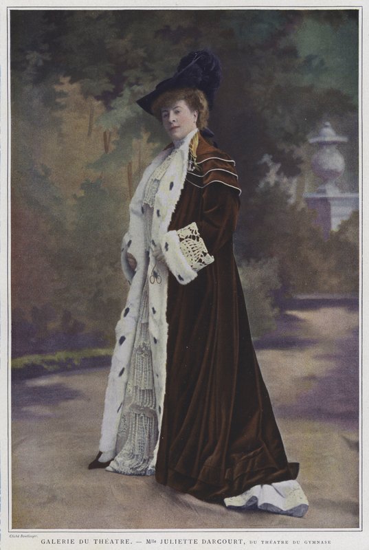 Juliette Darcourt, Franse actrice (gekleurde foto) door Reutlinger Studio