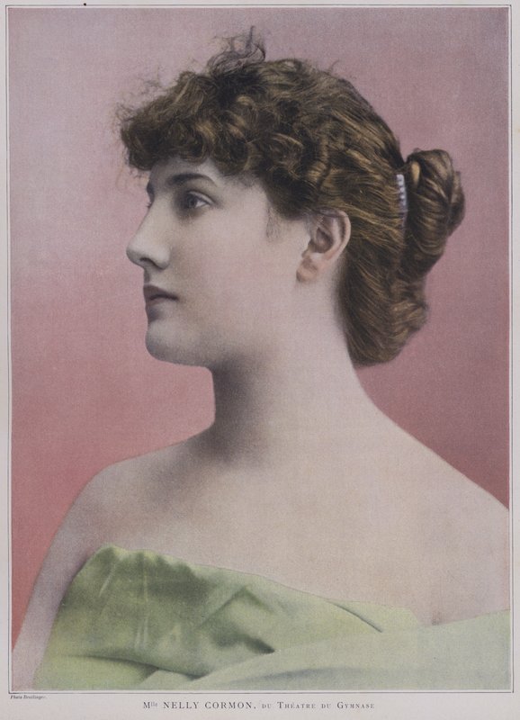 Nelly Cormon, Franse actrice door Reutlinger Studio