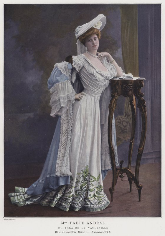 Paule Andrale als Roseline Denis in L